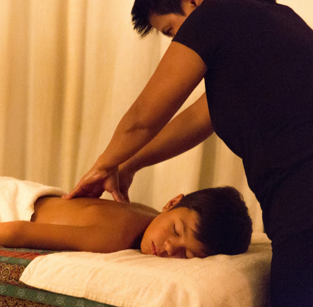 Sawatdi Thai Massage à Blagnag - Massage Thai aux enfants